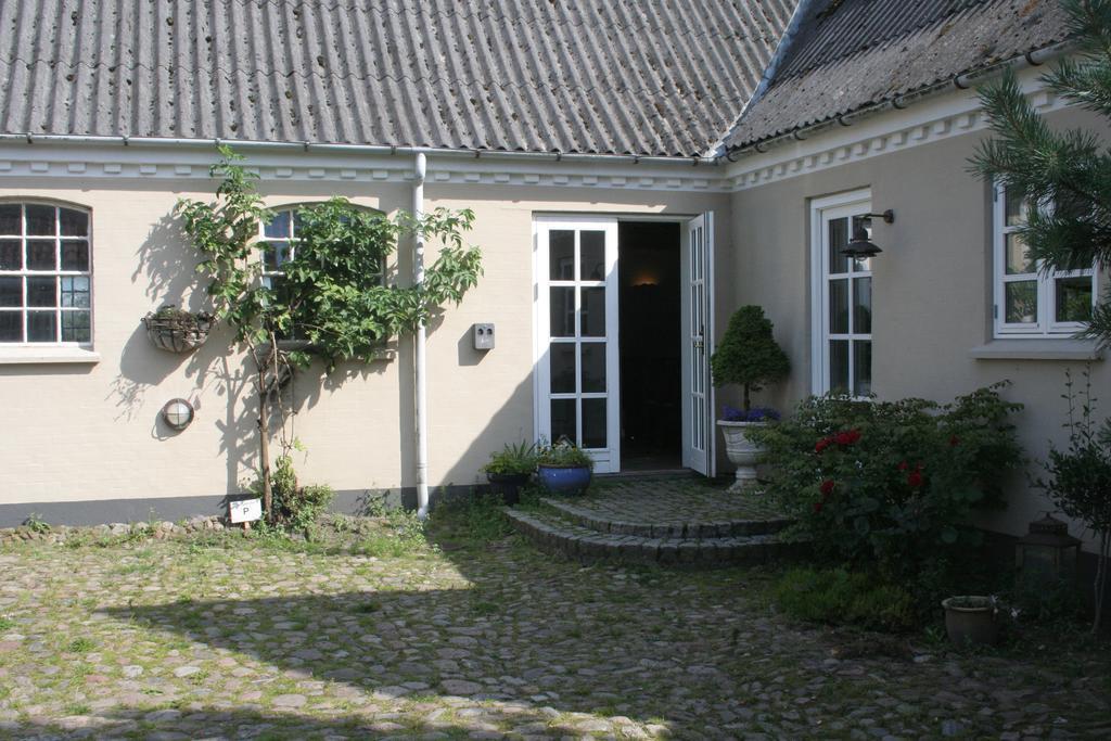 Teglgaarden Bed & Breakfast Vindeby  Экстерьер фото
